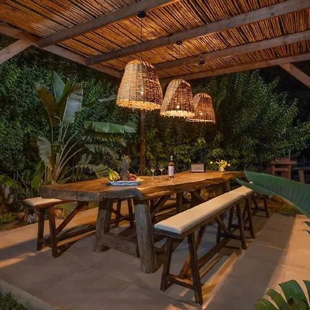 Casa vacanze Mit Privatpool Fuer 20 Personen In Ialysos, Dodekanes *