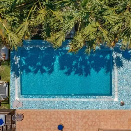 度假居 Mit Privatpool Fuer 20 Personen In Ialysos, Dodekanes