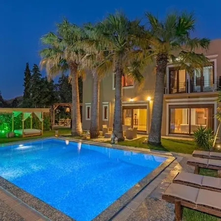Mit Privatpool Fuer 20 Personen In Ialysos, Dodekanes 度假居